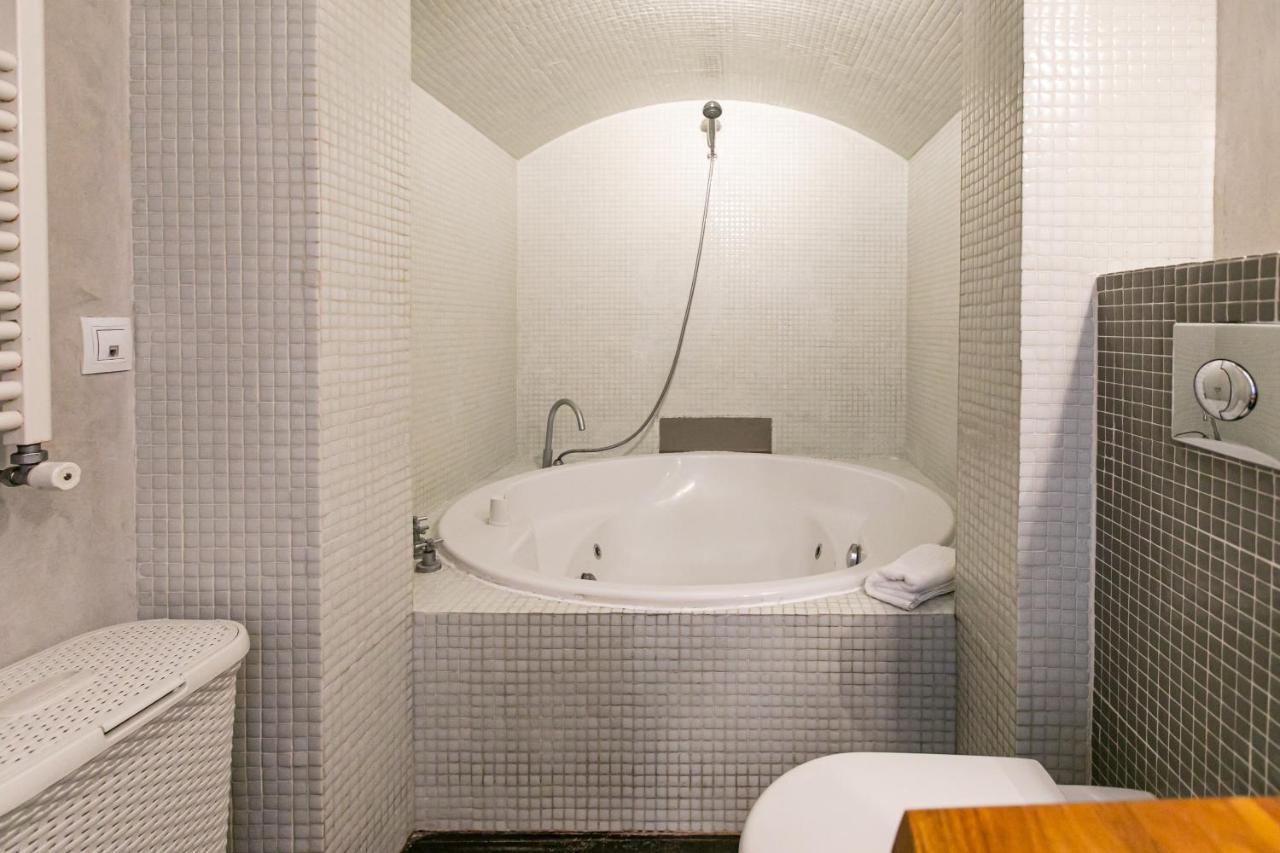 Apartamento 3 Dormitorios En Calle San Vicente. 세비야 외부 사진