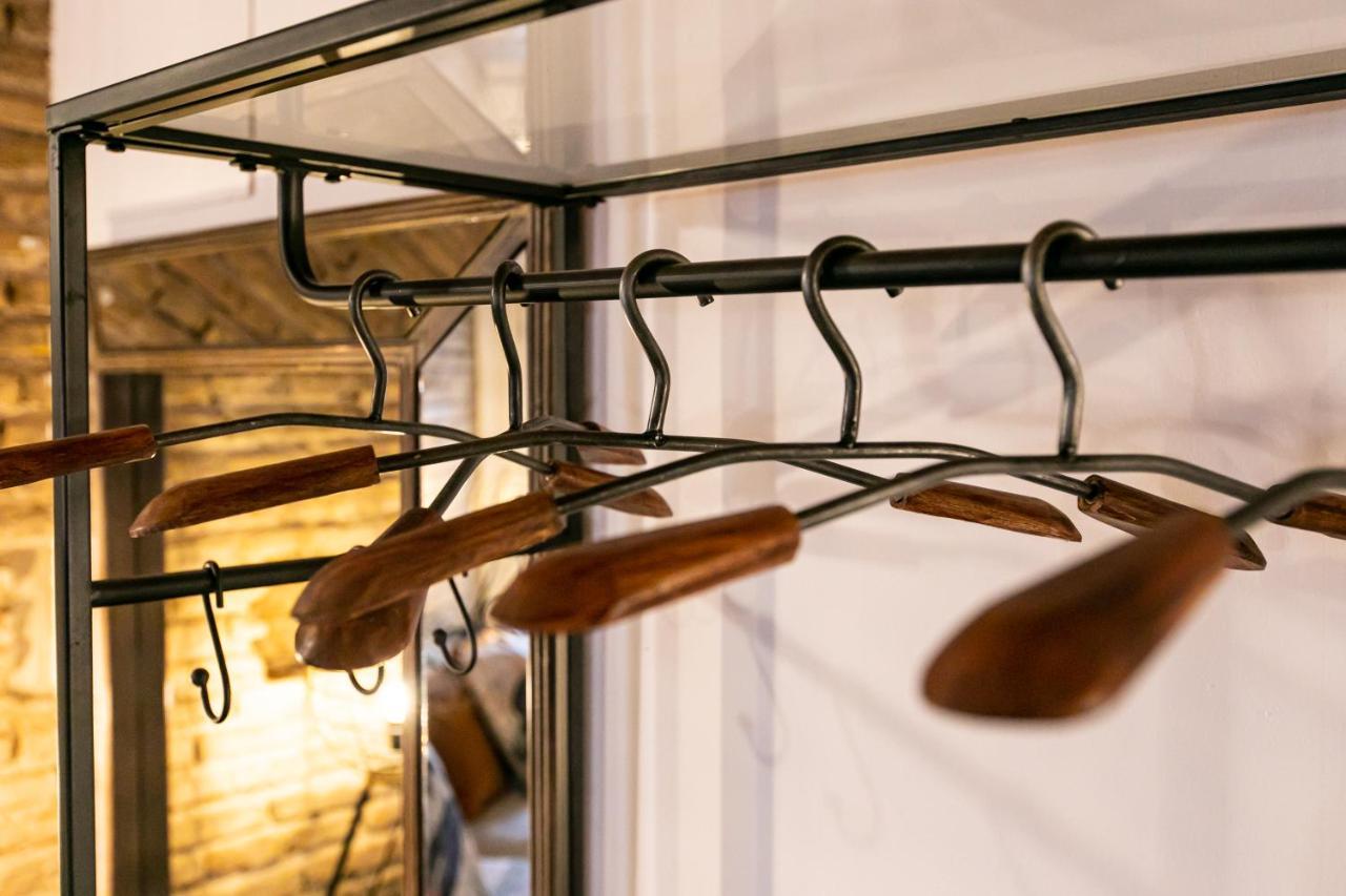 Apartamento 3 Dormitorios En Calle San Vicente. 세비야 외부 사진