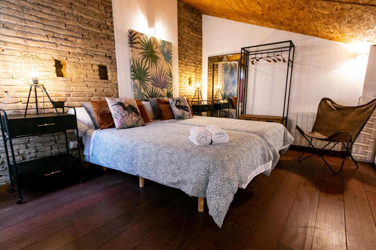 Apartamento 3 Dormitorios En Calle San Vicente. 세비야 외부 사진