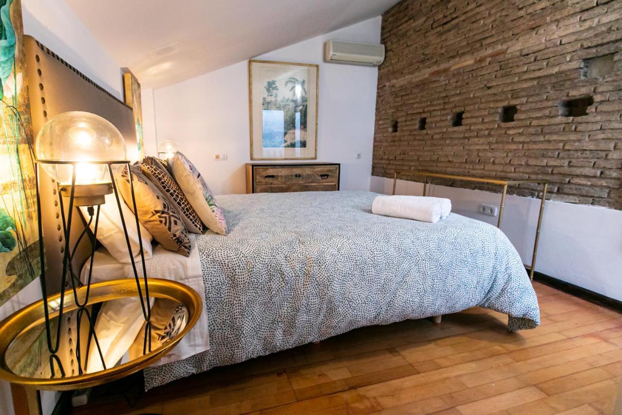 Apartamento 3 Dormitorios En Calle San Vicente. 세비야 외부 사진