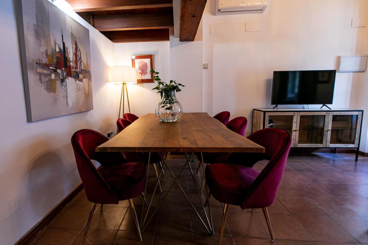 Apartamento 3 Dormitorios En Calle San Vicente. 세비야 외부 사진