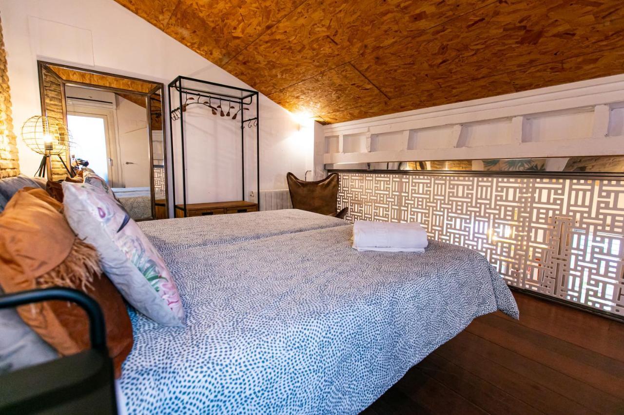 Apartamento 3 Dormitorios En Calle San Vicente. 세비야 외부 사진